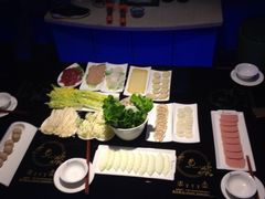 -唯爱KTV聚会餐厅(仙林东城汇店)