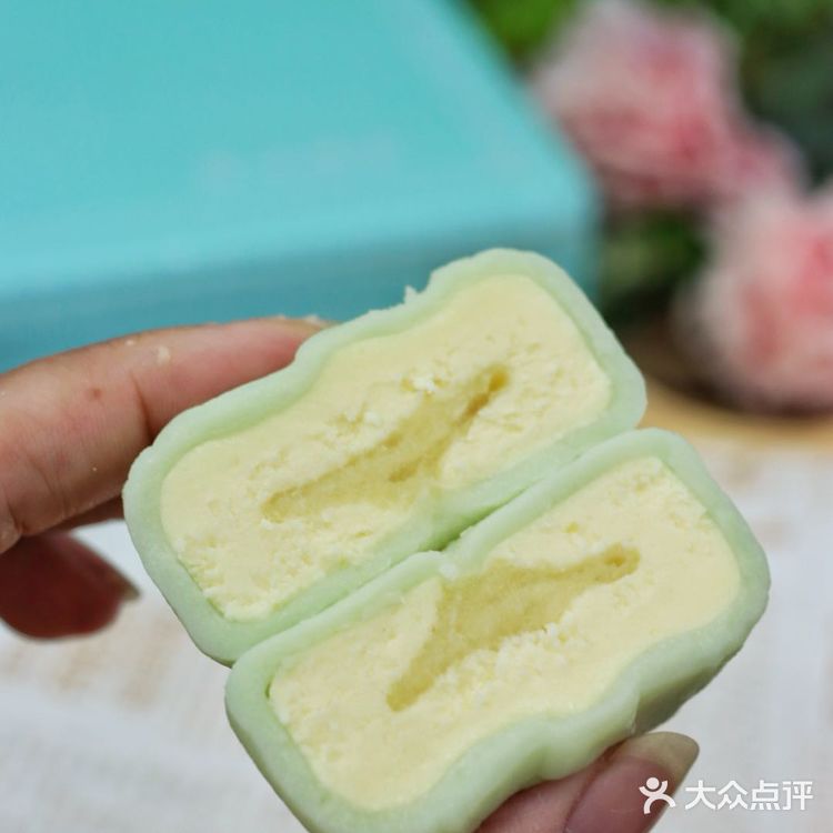 老字号无人售卖店惊现法式乳酪冰皮月饼