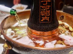铜锅底加啤酒羊尾-丁卯•铜锅涮肉(工体店)