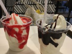 草莓&nbsp;新地-麦当劳(中山八路店)