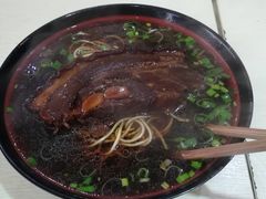 大肉面-小龙大肉面馆