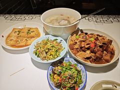 -客家大院·非遗赣南客家菜(郁孤台店)