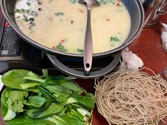 菌菇锅-红栌温泉山庄生态美食餐厅