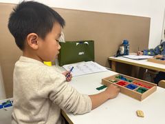 -乐融婴幼儿成长中心(四季青校区)