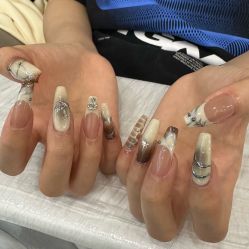 -斯馨·健康美甲美睫