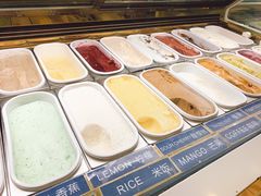 -MADO冰淇淋咖啡馆(淘金店)