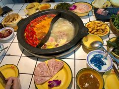 -巴卤社老火锅(财富店)