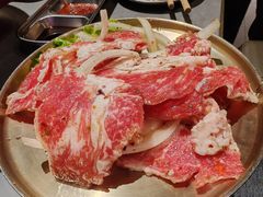 -围炉肉舍•炭烤活鳗•丹东海鲜烤肉(步行街店)