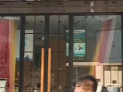 -金夫人化妆摄影职业培训学校