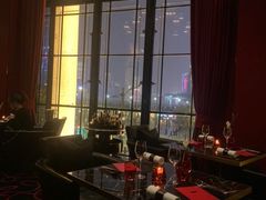 景观位-L'ATELIER de Joel Robuchon(外滩18号店)