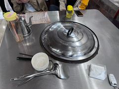 -粘豆包柴火铁锅炖