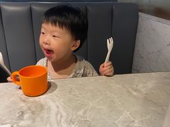 -必胜客(WOW中心城店)