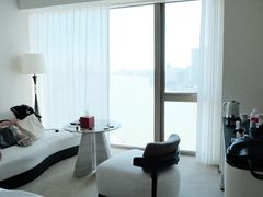 -上海外滩茂悦大酒店