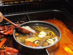 -老牌坊云南鱼豆花火锅(哈西万达店)