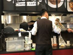 -康师傅私房牛肉面(马泉营奥莱店)