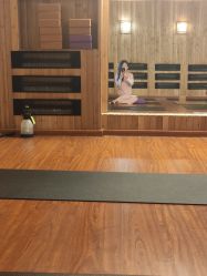 -威思丽高温瑜伽会馆