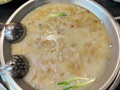 -老来福·非遗酸汤兔(凯旋路店)