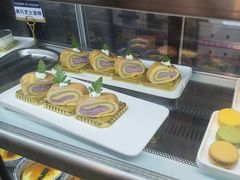 -钱小奴海鲜自助黑金店(杭州滨江龙湖店)