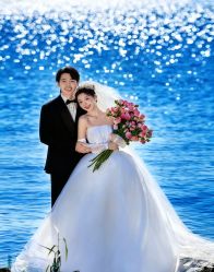 -喜爱高定婚纱摄影