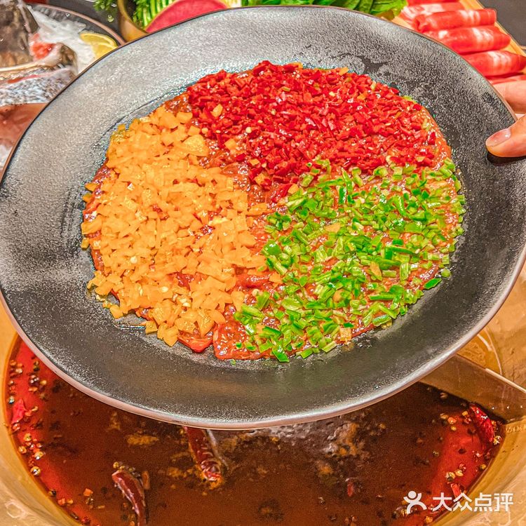 什么⁉️一只半斤的牛蛙不来尝尝吗