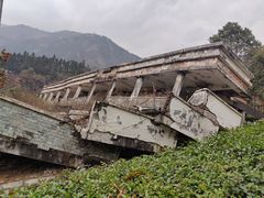 -四川汶川特大地震漩口中学遗址