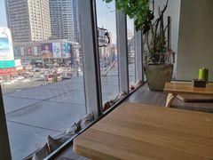 -藏猫猫咖啡主题馆(中央大道店)