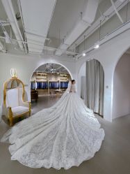 -艾米丽婚纱礼服