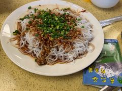 -东巴谷野生菌火锅餐厅