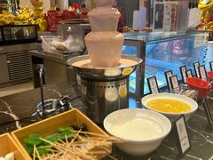 -广州万富希尔顿酒店·感趣自助餐厅·金秋蟹宴生蚝海鲜刺身烧烤