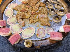 -老姐石板烧烤+铜炭火锅(总店)