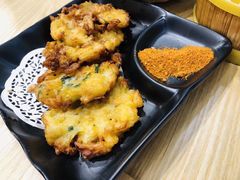 -花馬肆.云南过桥米线(汉神购物广场现场熬汤店)