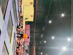 -嘿哟动霸CHUA·新潮玩运动娱乐中心·蹦床滑冰团建乐园