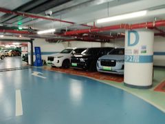 -理想汽车(世纪汇店)