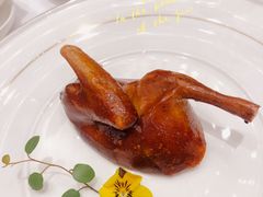 润烧脆皮乳鸽-御彩酒家(东风东路店)
