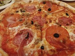 -城市大道红炉披萨烘焙坊