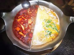 蟹粉黄鱼锅-湊湊火锅·茶憩(南京东路悦荟店)