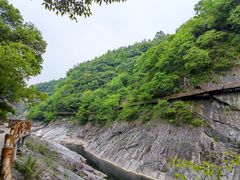 -燕子河大峡谷天坑仙境