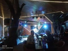 -爵士花园音乐酒吧餐厅