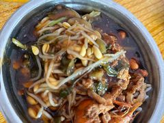 -灵山卢梅燕粉店