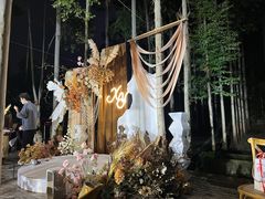 -桉树林A coffee 森林餐厅(三圣乡店)
