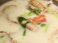 -大头虾越式风味餐厅(光明广场店)