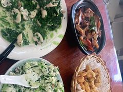-胡子饮食店