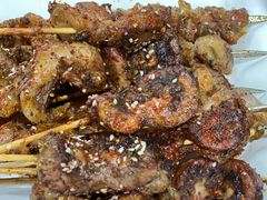 -巴汗羊肉串烧烤店