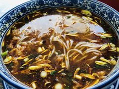 -榴乡缘云南蒙自菊花过桥米线
