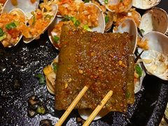 -何师烧烤Pro ·江湖川菜·小龙虾·精酿(太古里旗舰店)