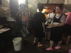 等位区-潘国仙耳光馄饨(黄家阙路店)