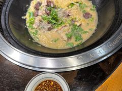 -锅老头海鲜铁锅炖