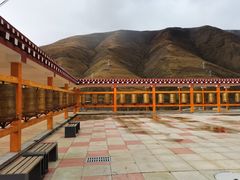 -比如骷髅墙景区