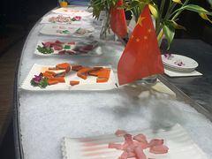 -云顶旋转自助景观餐厅