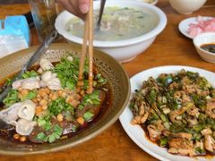 -茅屋大酒店